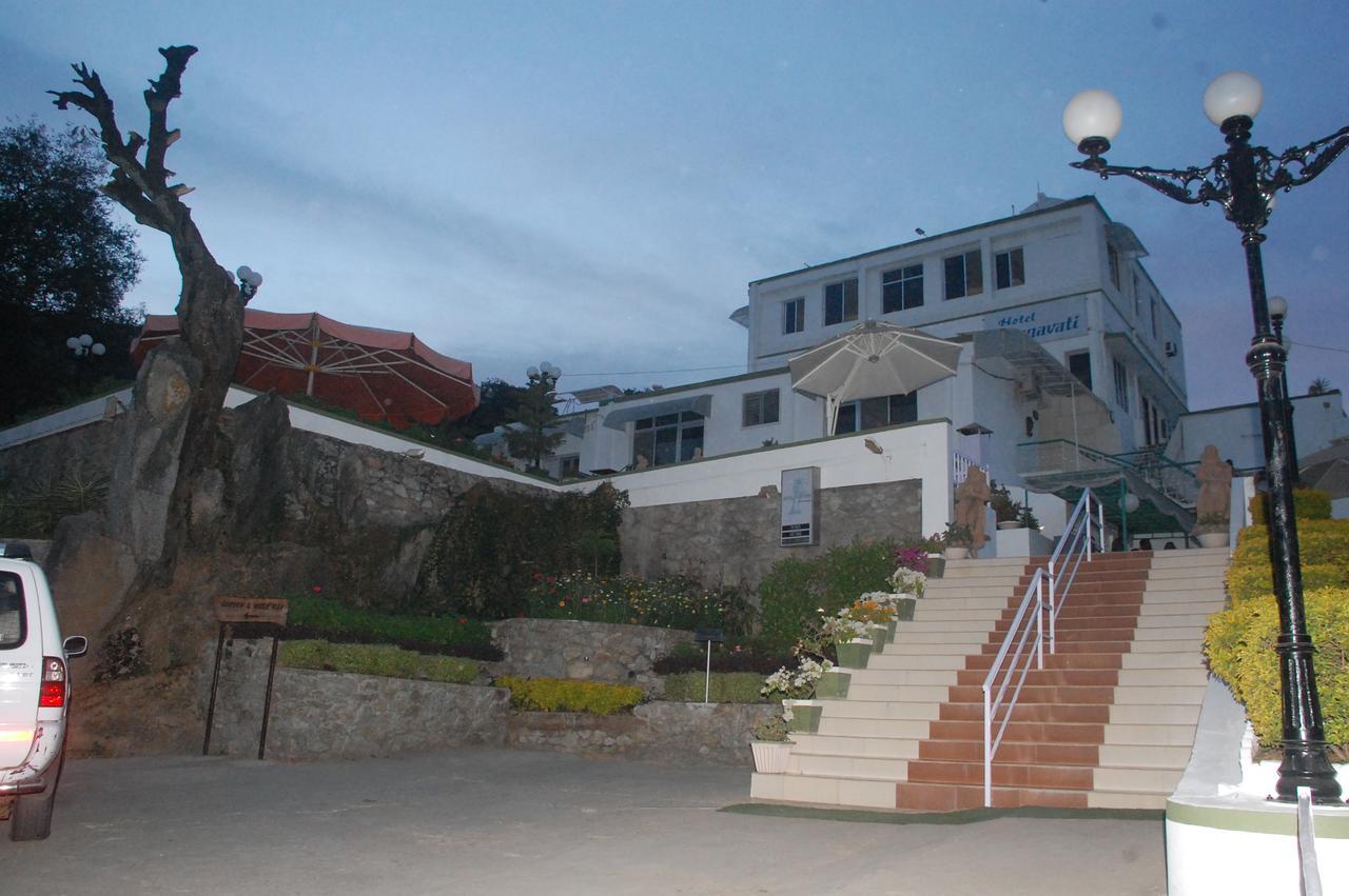 Hotel Karnavati Mount Abu Esterno foto