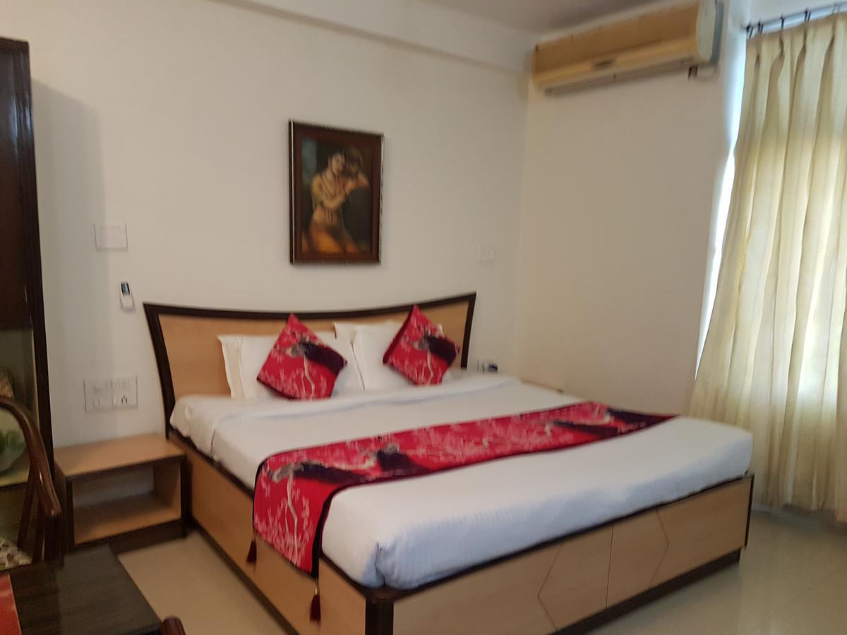 Hotel Karnavati Mount Abu Esterno foto