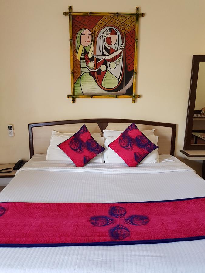 Hotel Karnavati Mount Abu Esterno foto