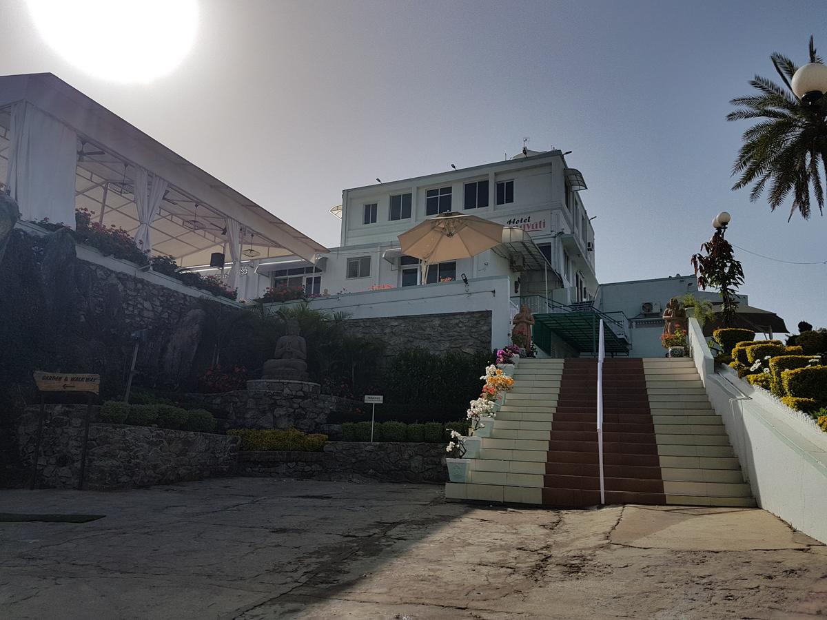Hotel Karnavati Mount Abu Esterno foto