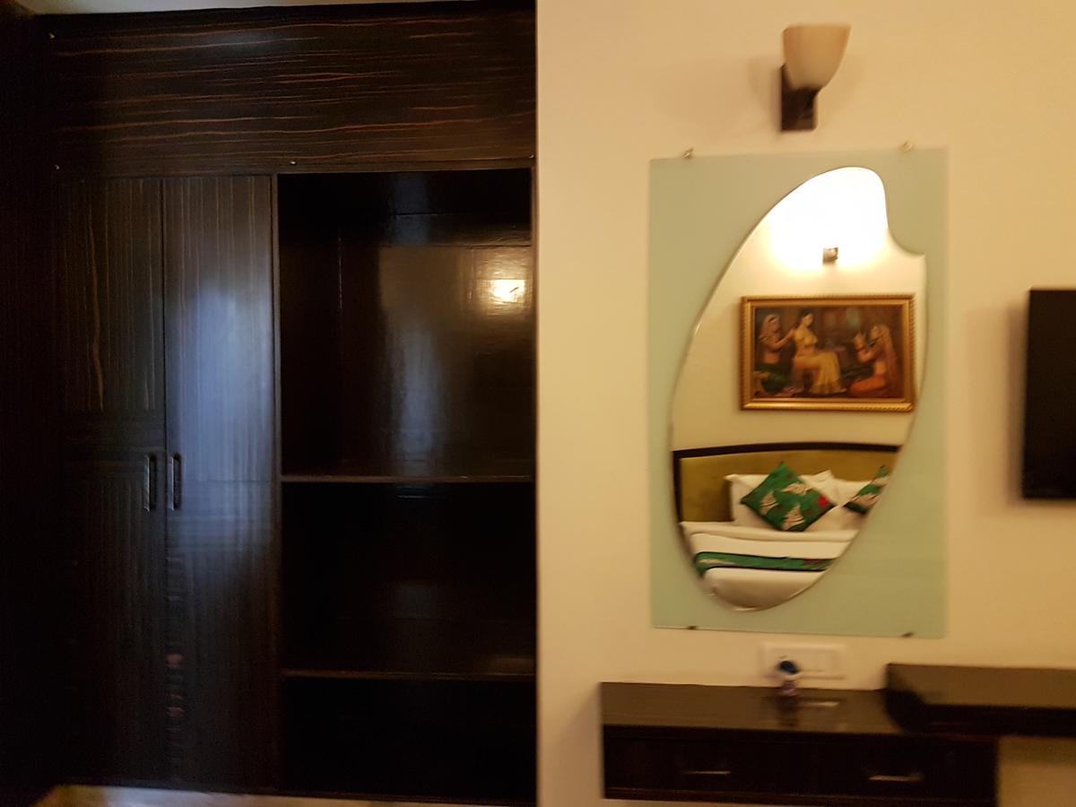 Hotel Karnavati Mount Abu Esterno foto