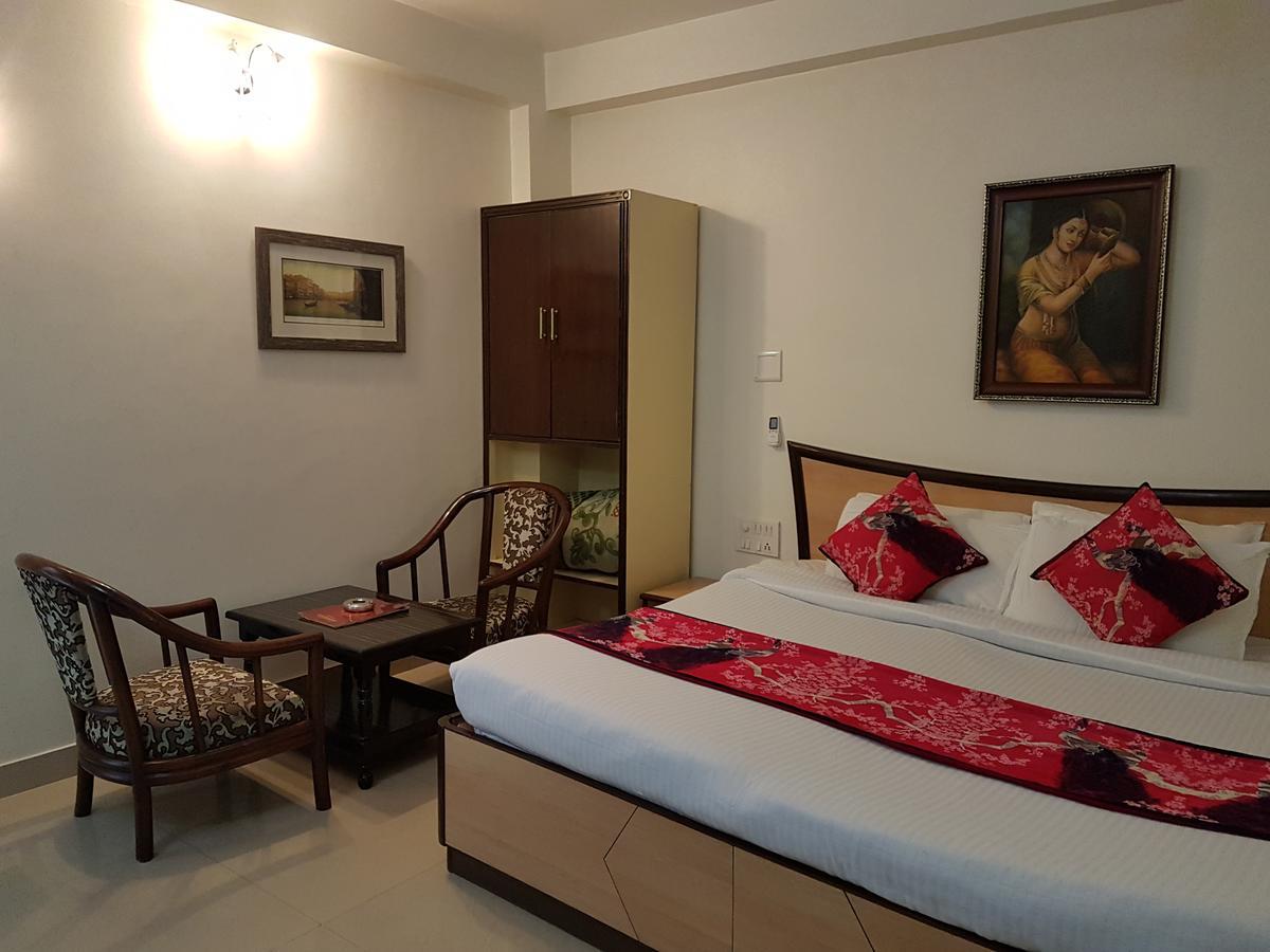 Hotel Karnavati Mount Abu Esterno foto