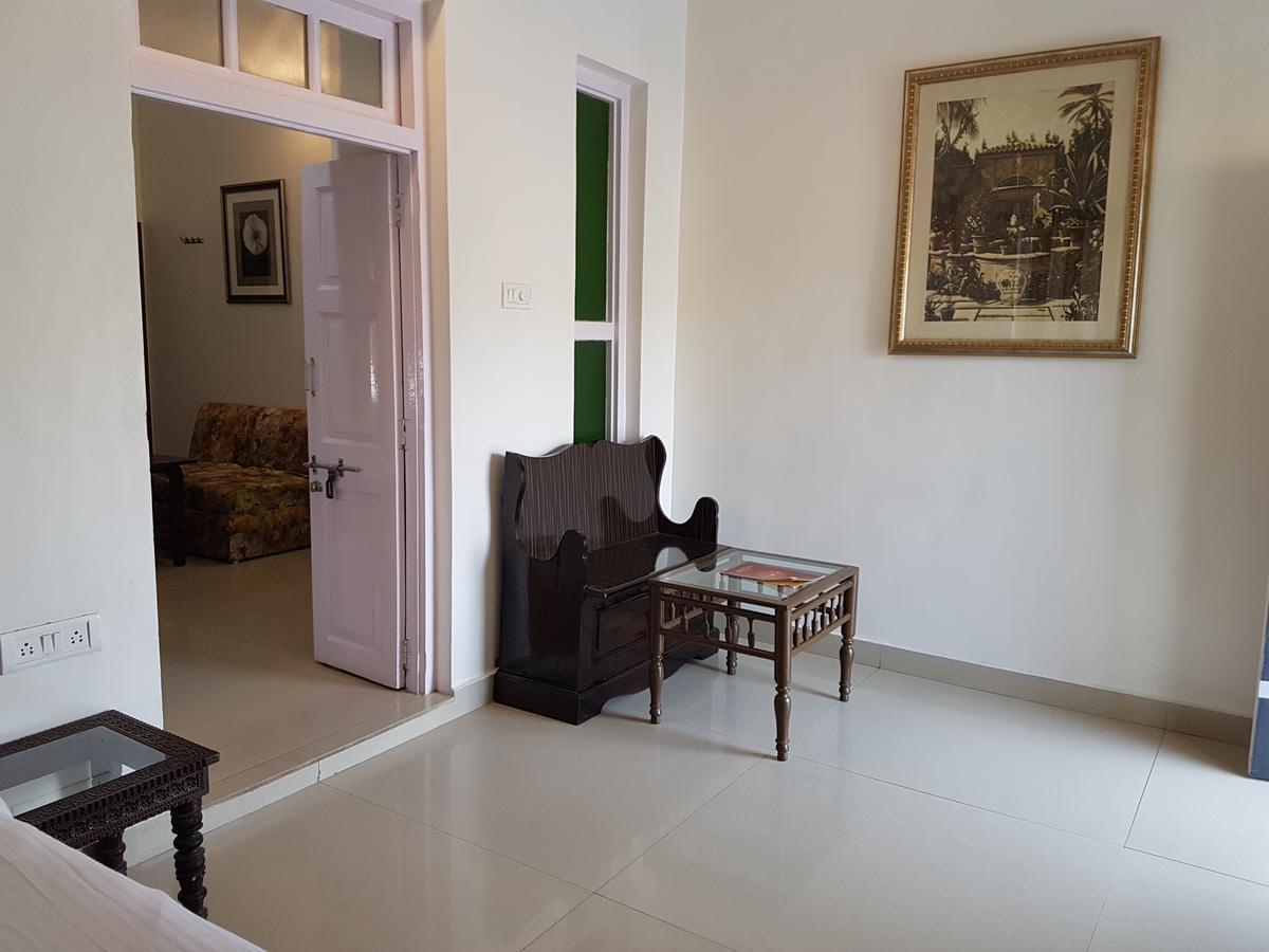 Hotel Karnavati Mount Abu Esterno foto