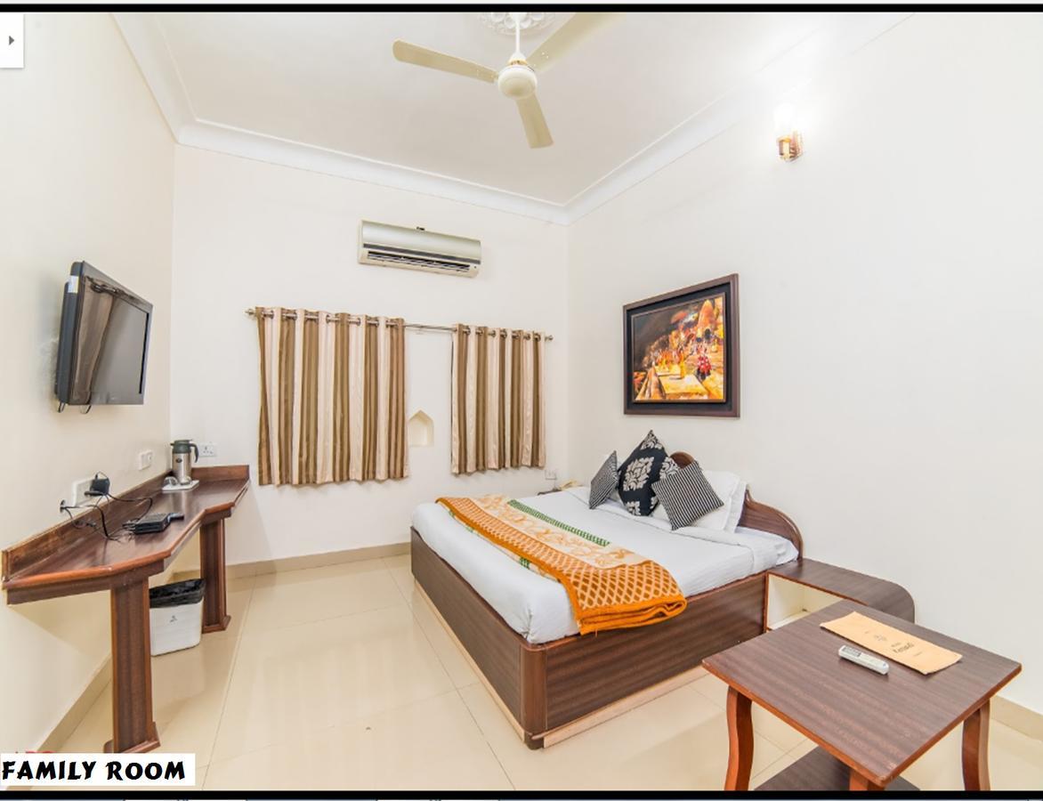 Hotel Karnavati Mount Abu Esterno foto