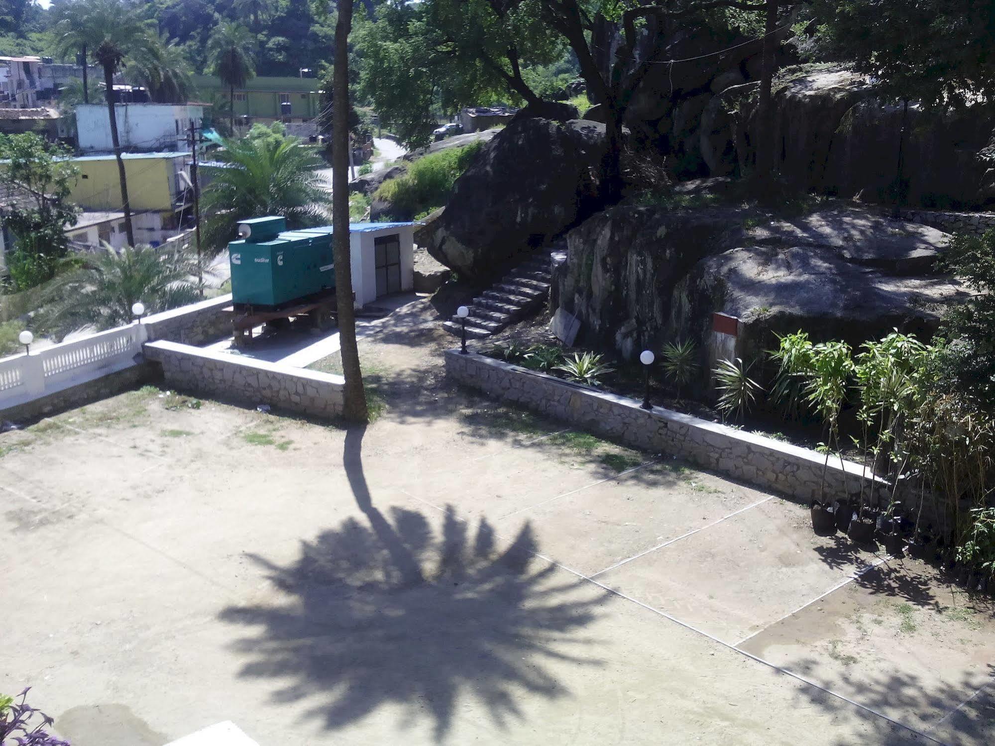 Hotel Karnavati Mount Abu Esterno foto